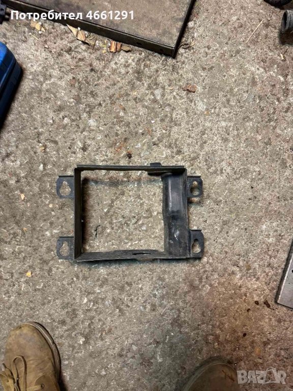 Заден дефозиор на ляв малък радятор на Ауди Audi A8 6.3 W12 само за 20лв. 4h0121673c, снимка 1