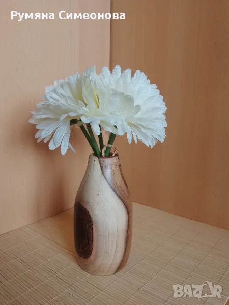 Ваза от орех , снимка 1