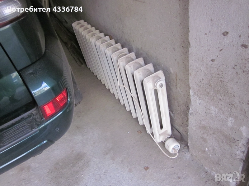 Чугунени радиатори с термо глави 220W, снимка 1