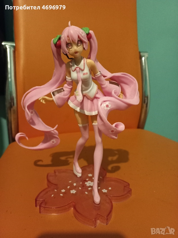 фигурка Хатсуне Мику, снимка 1