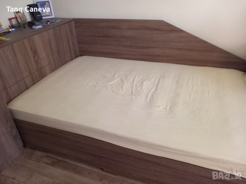 Легло приста с матрак, снимка 1