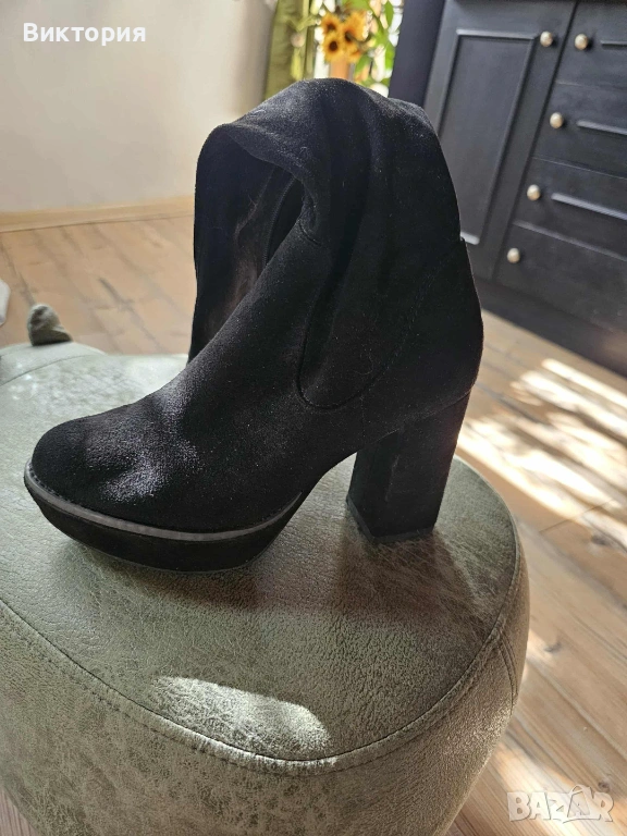 Велурени ботуши Tamaris, снимка 1