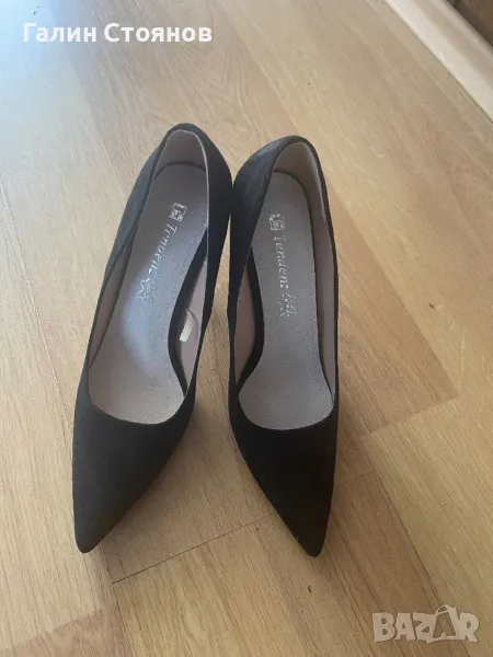 Продавам нови велурени обувки на ток, снимка 1