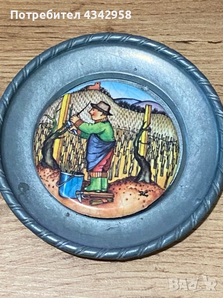 Калаена ретро чиния за стена. Произведено след 1945 г.Германия., снимка 1