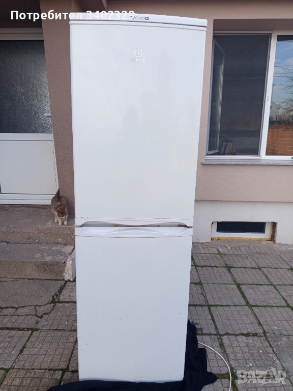 Хладилник Indesit, снимка 1