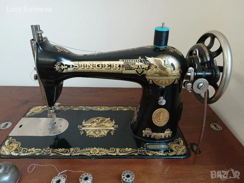 Оригинална шевна крачна машина Сингер с пълен комплект принадлежности., снимка 1
