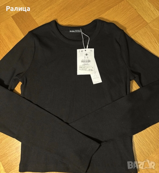Нова черна блуза -Bershka, снимка 1