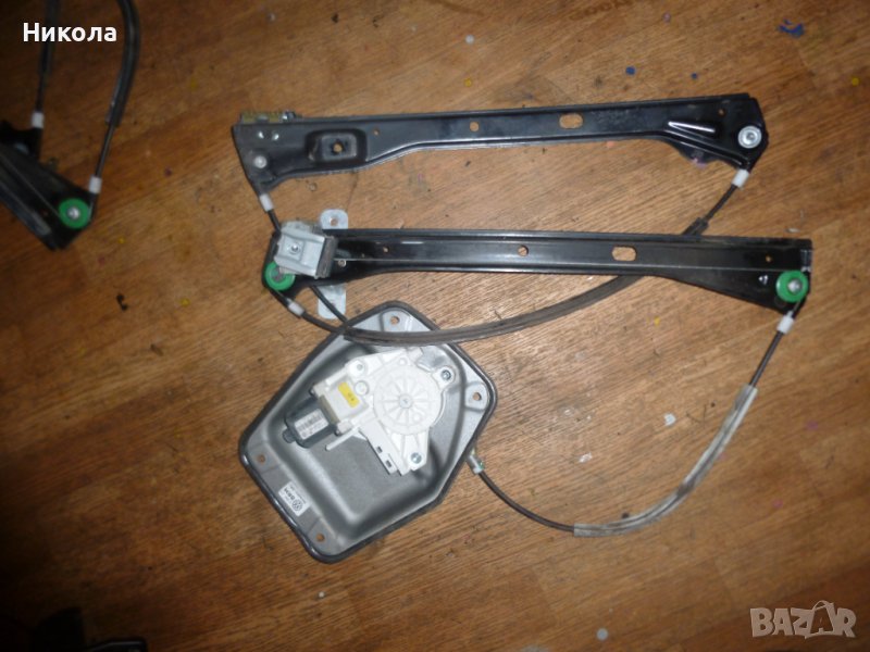 Преден десен стъклоповдигач Фолксваген Голф 5-хечбек, снимка 1