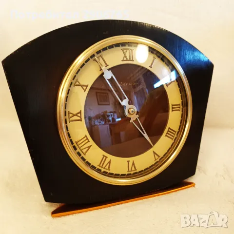 Стар каминен часовник ВЕСНА СССР работещ