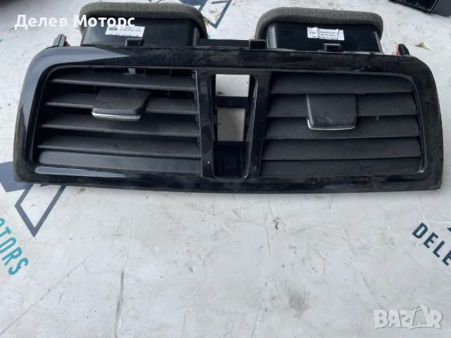 73610-61M0 централни средни решетки духалки от Suzuki SX4 S-Cross 1.4 Hybrid AllGrip, двигател K14D