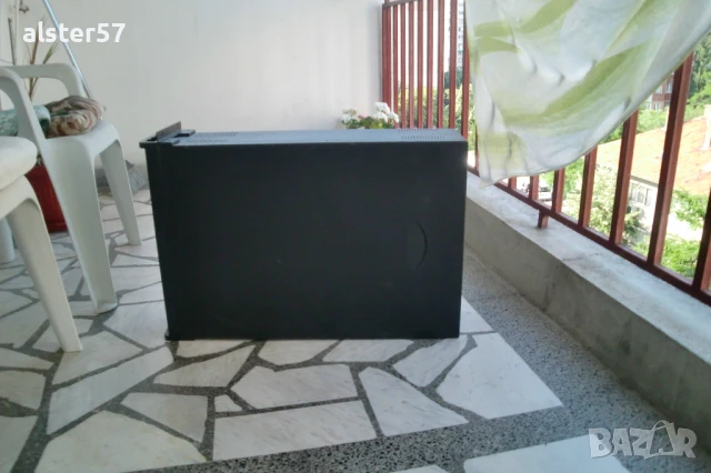 Голяма компютърна кутия, снимка 9 - Работни компютри - 50575443