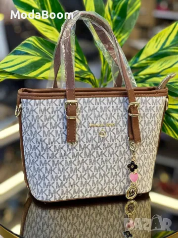 Michael Kors дамски чанти различни цветове 