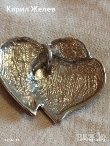 ВИСУЛКА във ФОРМАТА на ДВЕ СЪРЦА с КАФЯВ и ЗЛАТИСТ ЕМАЙЛ и КРИСТАЛИ 39853, снимка 8 - Колиета, медальони, синджири - 52501760