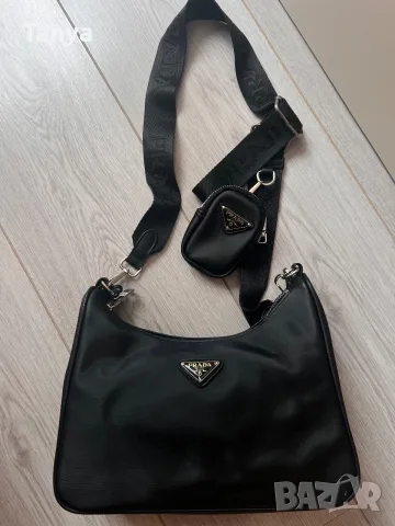 Дамска чанта Prada, снимка 2 - Чанти - 55852587