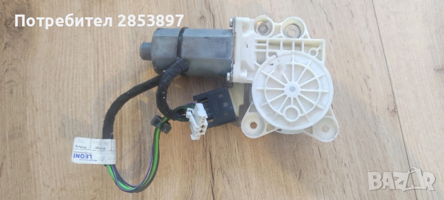 Mercedes W203 W211 W220 моторче предно дясно стъкло 2118203042, снимка 2 - Части - 53230657