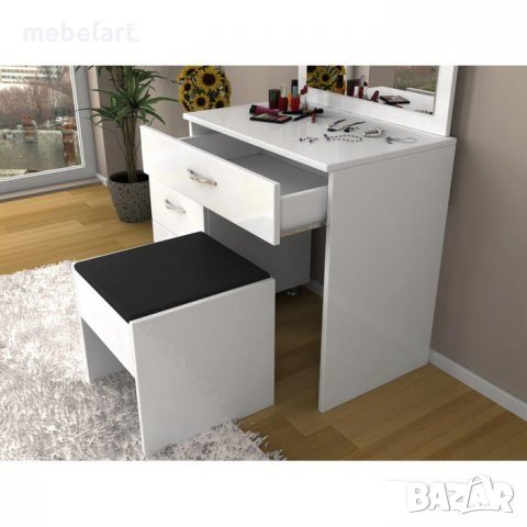 Тоалетка с огледало - Бял Гланц, снимка 3 - Тоалетки - 42505986