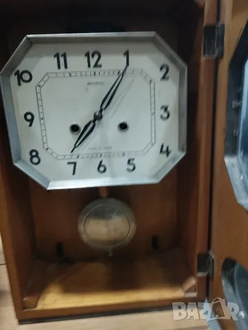 Стари стенни часовници., снимка 4 - Антикварни и старинни предмети - 49027792