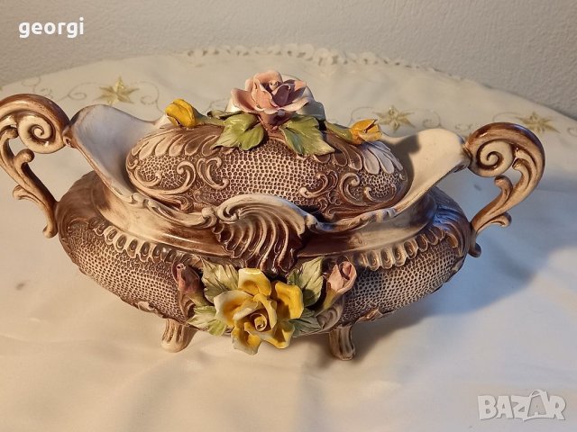 Антична италианска бисквитиера V. Bassano , снимка 9 - Декорация за дома - 36030613