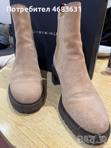 Дамски боти велурTOMMY HILFIGER, снимка 3 - Дамски боти - 52840550