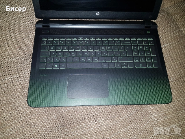 Продавам повреден HP Pavilion 15 Gaming 15-ak001nu