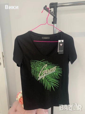Тениска Guess нова с етикет размер XS, подходяща и за S, снимка 3 - Тениски - 50593711