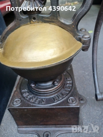 Голяма стара кафемелачка Пежо А2, висока около 40 см, снимка 3 - Други - 53405379