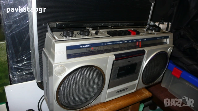 Касетофон Sanyo, снимка 2 - Радиокасетофони, транзистори - 53470047