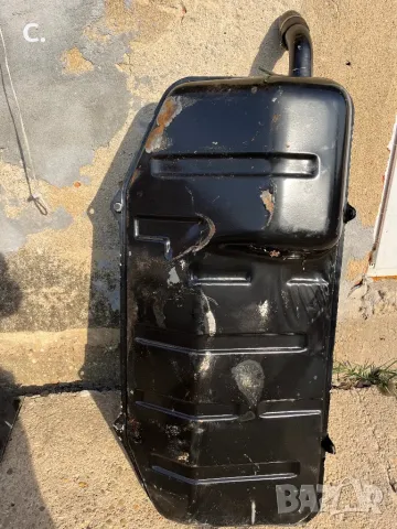 Резервоар Лада нива 21213 в перфектно състояние , снимка 4 - Части - 47949436