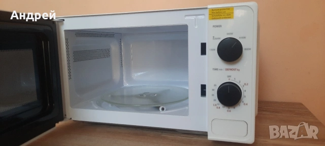 Микровълнова фурна Toshiba 20 литра, 800W, снимка 3 - Микровълнови - 53401464