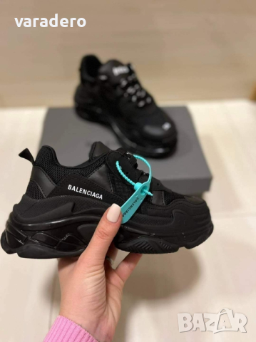 Дамски маратонки Balenciaga , снимка 4 - Маратонки - 44927718