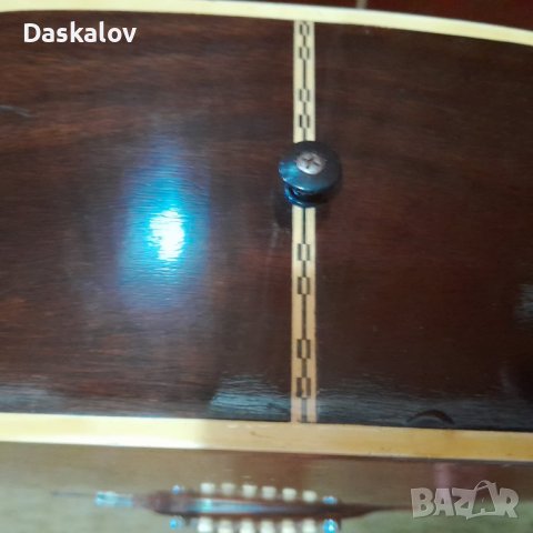 Продавам акустична испанска китара, снимка 11 - Китари - 41345710