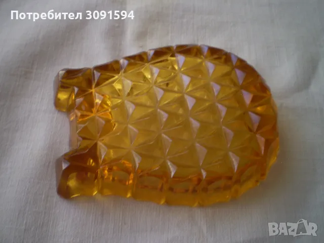 Стъклен пепелник 19ти век цвят карамел, снимка 2 - Други ценни предмети - 47587502