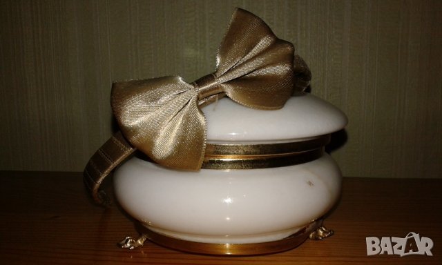 НОВА златиста диадема с панделка