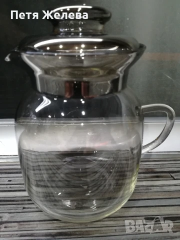 Стъклена каничка със стъклен капак -500мл
