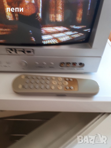 Телевизор NEO- запазен, снимка 2 - Телевизори - 36194787