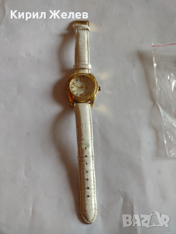 Модерен дамски часовник с кристали Сваровски кожена каишка - 20894, снимка 5 - Дамски - 36214857