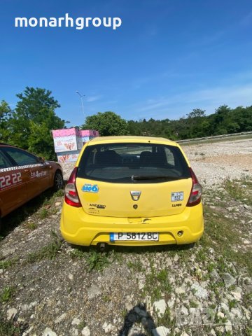 Dacia Sandero 1,4 MPI, снимка 4 - Автомобили и джипове - 41057396