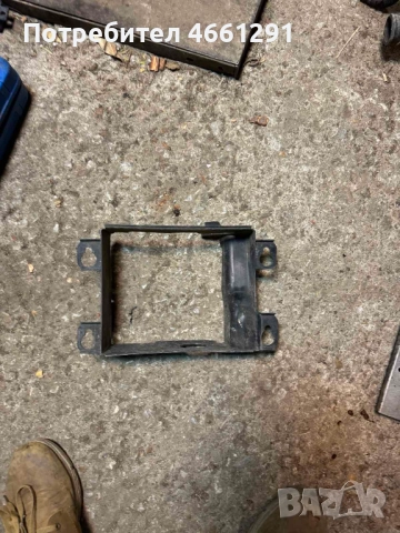 Заден дефозиор на ляв малък радятор на Ауди Audi A8 6.3 W12 само за 20лв. 4h0121673c