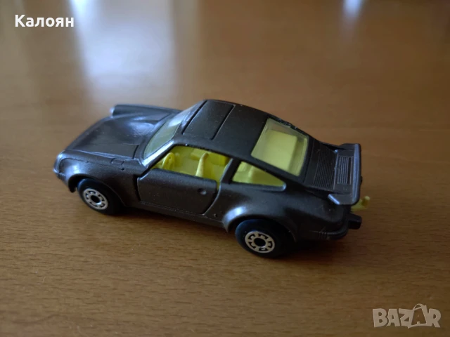 Модели в мащаб 1:43 и 1:64, снимка 9 - Колекции - 50795309