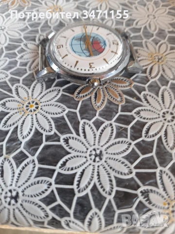 Руски механичен часовник Спутник.Кировские, снимка 6 - Антикварни и старинни предмети - 51015808