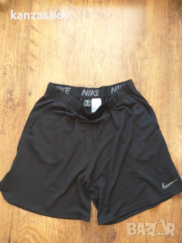 NIKE Men's Woven Training Shorts Dri-FIT - страхотни мъжки панталони , снимка 5 - Спортни дрехи, екипи - 41500104
