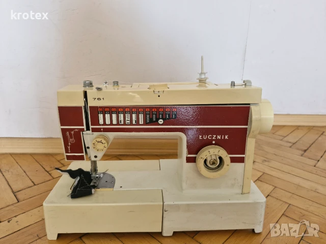 Продавам работеща запазена шевна машина лучник, снимка 3 - Шевни машини - 50976719