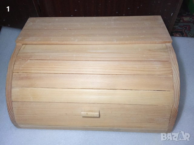 Дървена кутия за хляб 
