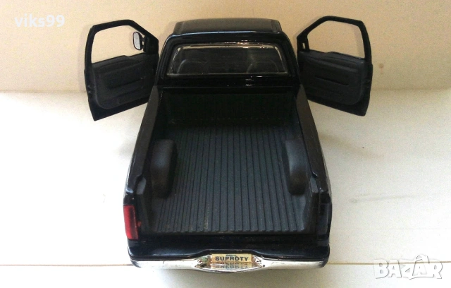 Ford F-350 Super Duty Pickup 1999 Maisto 1:27, снимка 3 - Колекции - 53062739