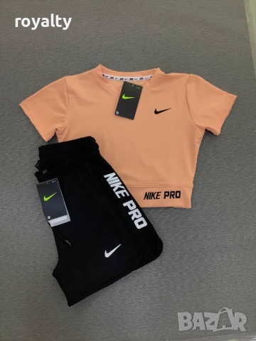 Nike дамски спортен екип 