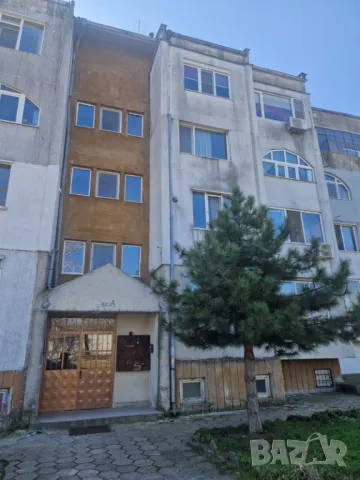 Продавам тристаен апартамент с гараж, снимка 18 - Апартаменти - 50021005