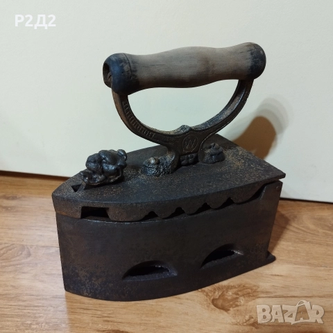 ютия на жар с лъвска глава 