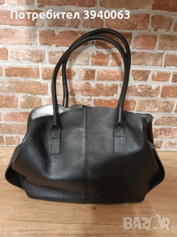 Дамска чанта черна от естествена кожа, снимка 4 - Чанти - 52514680