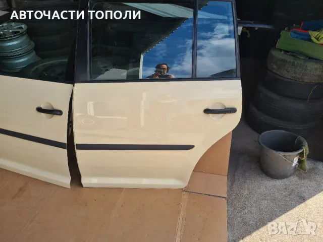 Врата Врати Фолксваген Туран VW Touran Фейслифт след 2010г., снимка 2 - Части - 47341410