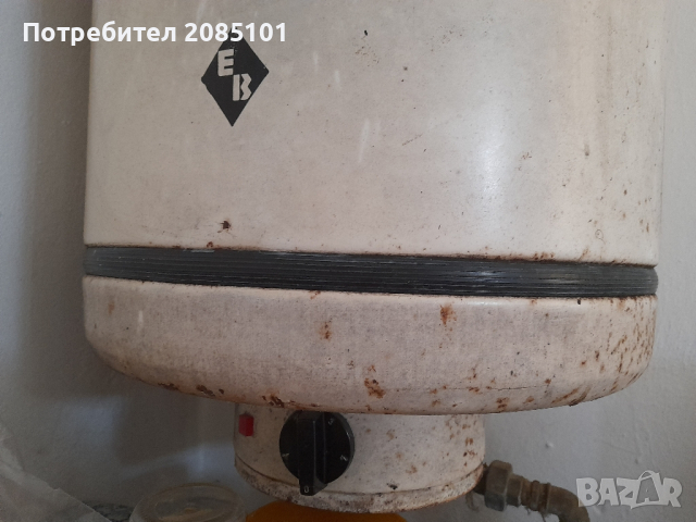 Стар бойлер, снимка 3 - Антикварни и старинни предмети - 44794946